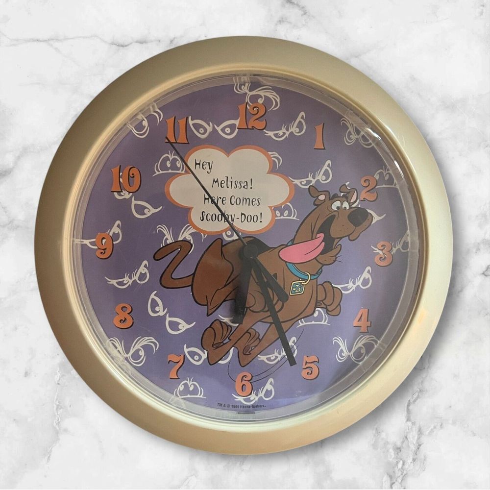 Vintage 1999 Hanna Barbara Scooby Doo Battery Wall Clock